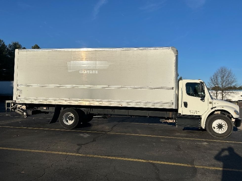 Medium Duty Box Truck-Light and Medium Duty Trucks-Freightliner-2019-M2-Newport News-VA-204,739\n\t\tmiles-$ 13,500 - Image 4