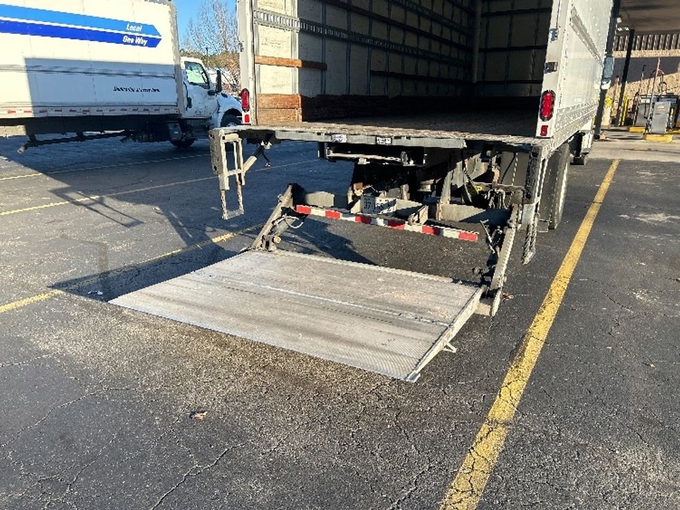 Medium Duty Box Truck-Light and Medium Duty Trucks-Freightliner-2019-M2-Newport News-VA-204,739\n\t\tmiles-$ 13,500 - Image 9
