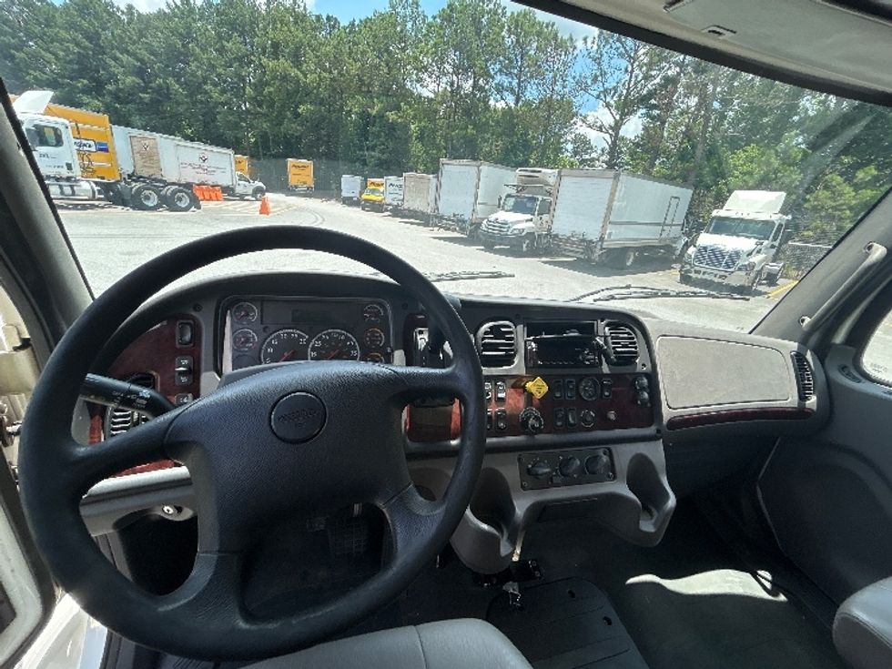 Medium Duty Box Truck-Light and Medium Duty Trucks-Freightliner-2019-M2-Norcross-GA-258,255\n\t\tmiles-$ 42,250 - Image 17