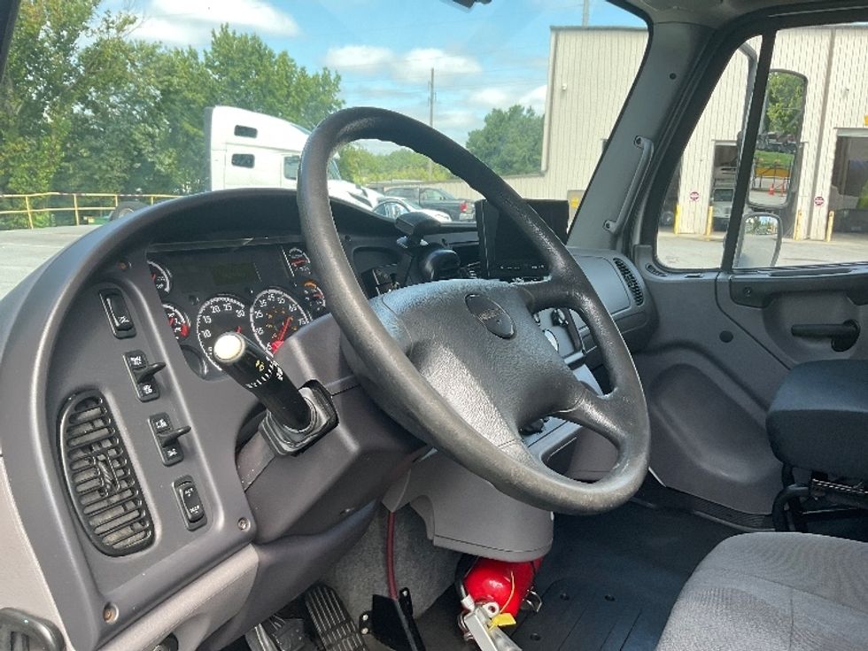 Medium Duty Box Truck-Light and Medium Duty Trucks-Freightliner-2019-M2-Norcross-GA-281,585\n\t\tmiles-$ 22,500 - Image 16