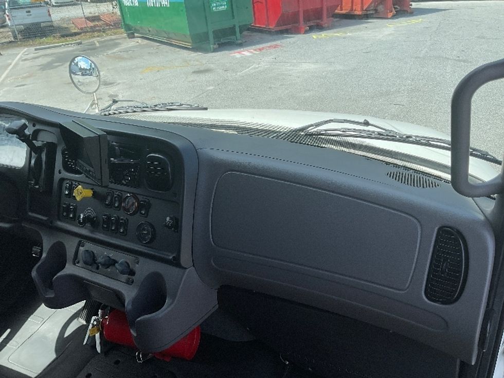 Medium Duty Box Truck-Light and Medium Duty Trucks-Freightliner-2019-M2-Norcross-GA-281,585\n\t\tmiles-$ 22,500 - Image 20
