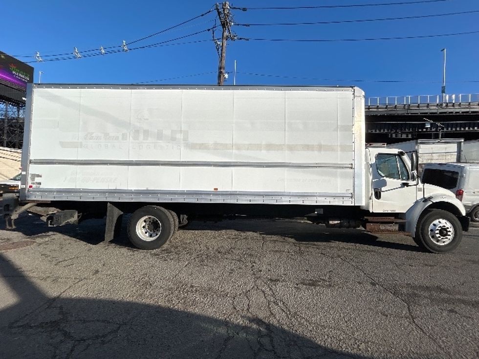 Medium Duty Box Truck-Light and Medium Duty Trucks-Freightliner-2019-M2-North Bergen-NJ-222,106\n\t\tmiles-$ 42,500 - Image 15