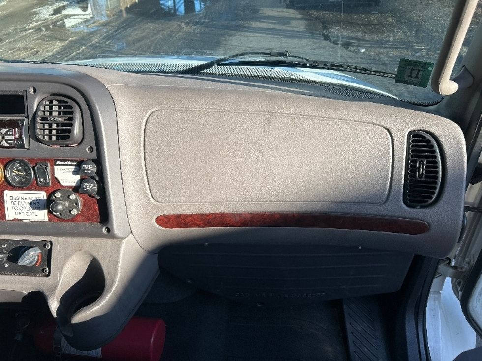 Medium Duty Box Truck-Light and Medium Duty Trucks-Freightliner-2019-M2-North Bergen-NJ-222,106\n\t\tmiles-$ 42,500 - Image 21