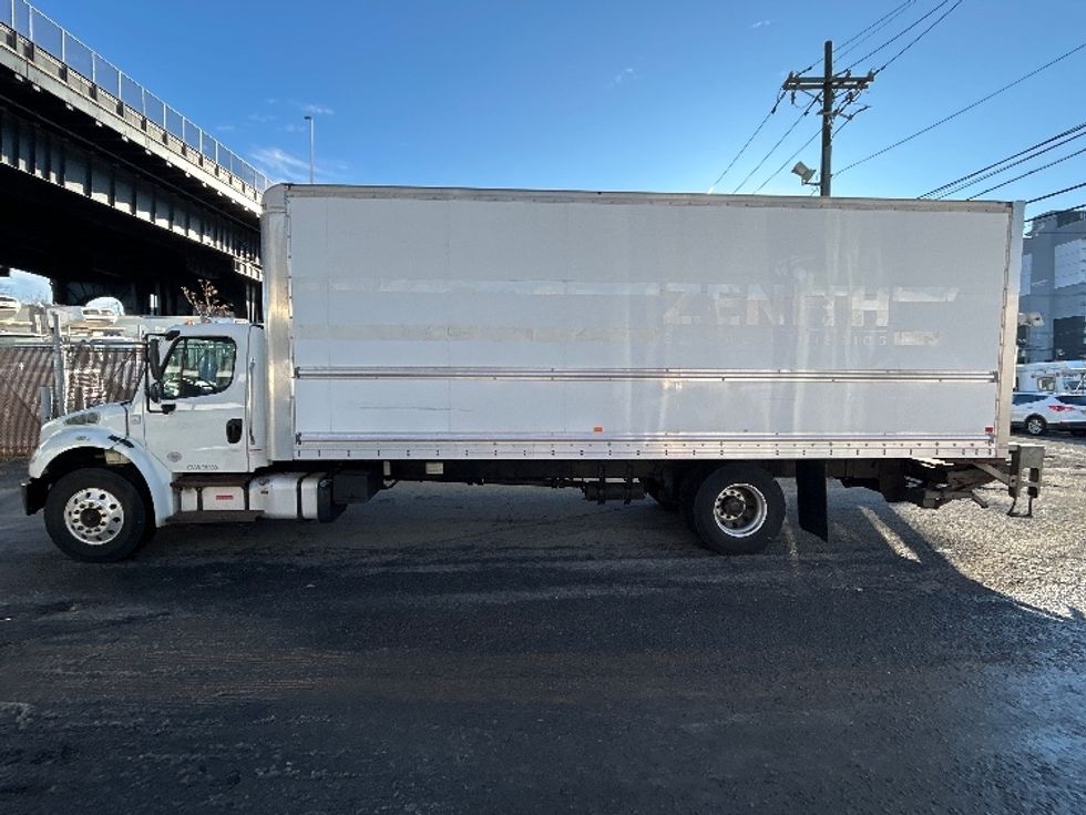 Medium Duty Box Truck-Light and Medium Duty Trucks-Freightliner-2019-M2-North Bergen-NJ-222,106\n\t\tmiles-$ 42,500 - Image 4
