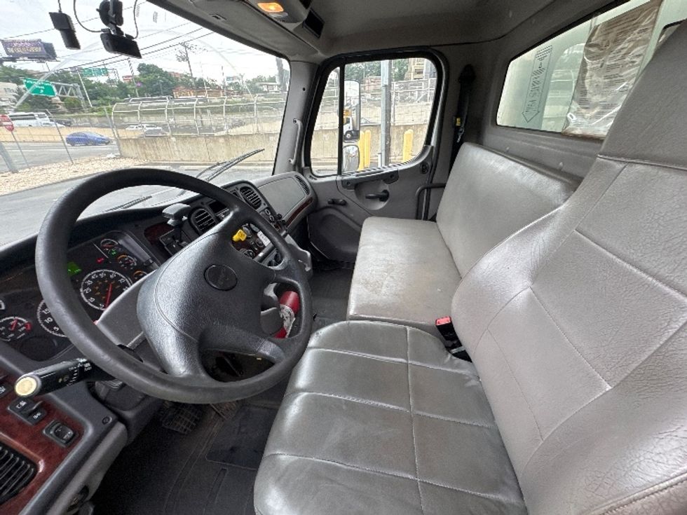 Medium Duty Box Truck-Light and Medium Duty Trucks-Freightliner-2019-M2-North Bergen-NJ-230,029\n\t\tmiles-$ 45,000 - Image 17