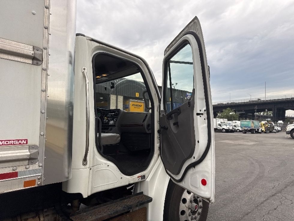 Medium Duty Box Truck-Light and Medium Duty Trucks-Freightliner-2019-M2-North Bergen-NJ-230,029\n\t\tmiles-$ 45,000 - Image 20