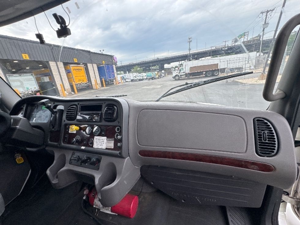 Medium Duty Box Truck-Light and Medium Duty Trucks-Freightliner-2019-M2-North Bergen-NJ-230,029\n\t\tmiles-$ 45,000 - Image 21