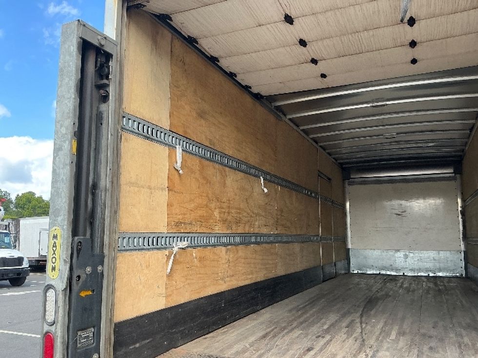 Medium Duty Box Truck-Light and Medium Duty Trucks-Freightliner-2019-M2-North Bergen-NJ-235,739\n\t\tmiles-$ 43,500 - Image 11