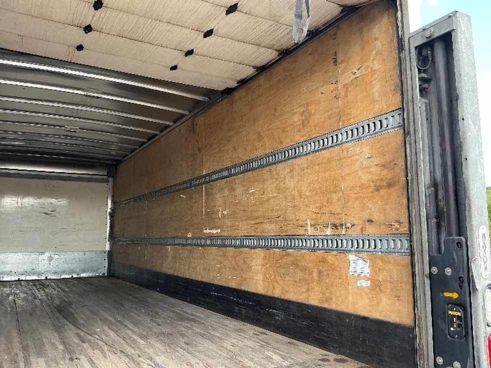 Medium Duty Box Truck-Light and Medium Duty Trucks-Freightliner-2019-M2-North Bergen-NJ-235,739\n\t\tmiles-$ 43,500 - Image 12
