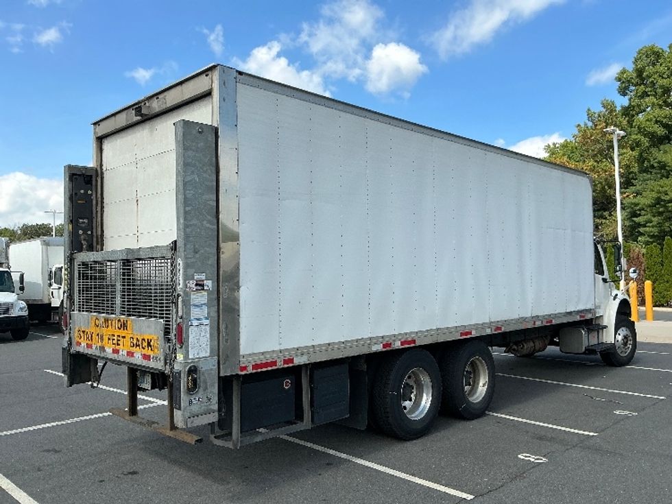 Medium Duty Box Truck-Light and Medium Duty Trucks-Freightliner-2019-M2-North Bergen-NJ-235,739\n\t\tmiles-$ 43,500 - Image 13