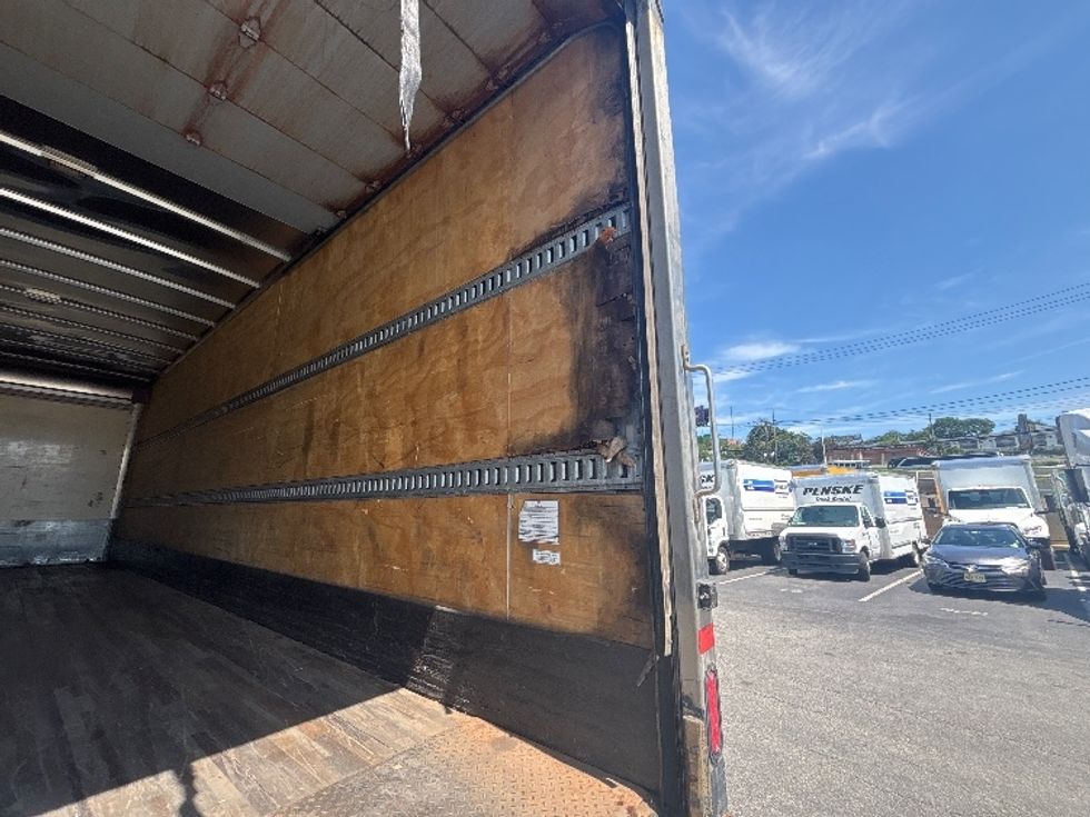 Medium Duty Box Truck-Light and Medium Duty Trucks-Freightliner-2019-M2-North Bergen-NJ-263,828\n\t\tmiles-$ 43,750 - Image 25