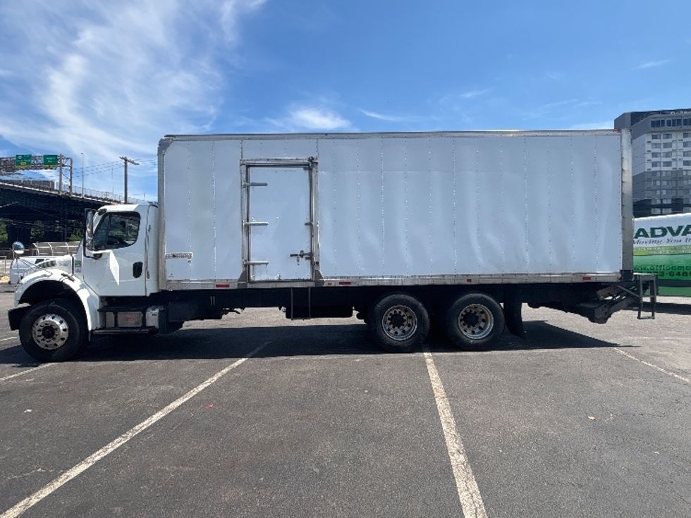 Medium Duty Box Truck-Light and Medium Duty Trucks-Freightliner-2019-M2-North Bergen-NJ-263,828\n\t\tmiles-$ 43,750 - Image 4