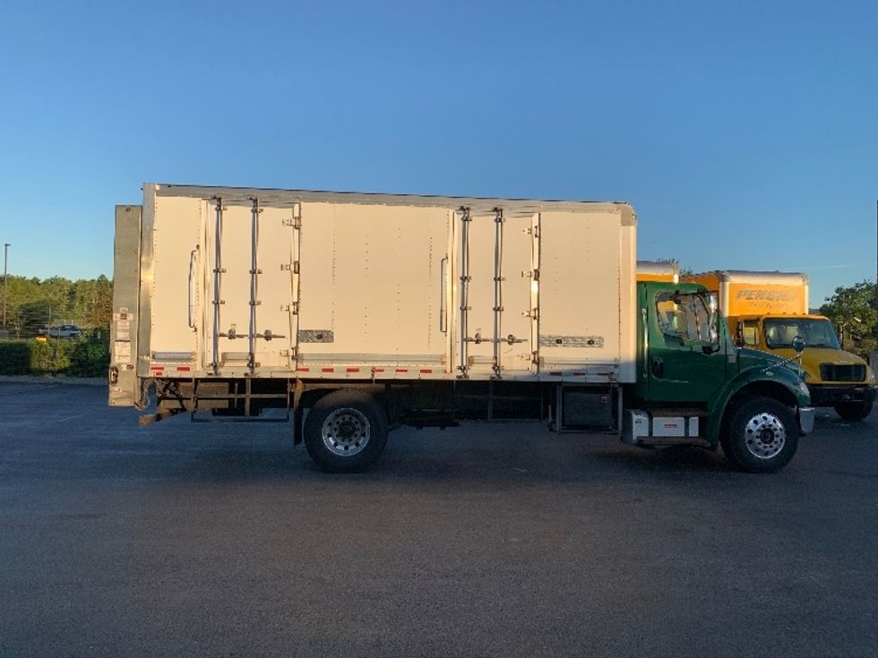 Medium Duty Box Truck-Light and Medium Duty Trucks-Freightliner-2019-M2-Norton-MA-126,024\n\t\tmiles-$ 49,000 - Image 14