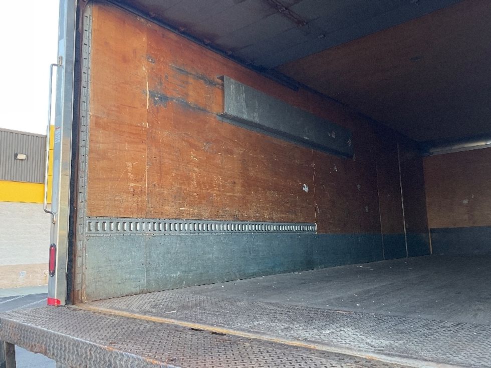 Medium Duty Box Truck-Light and Medium Duty Trucks-Freightliner-2019-M2-Norton-MA-146,293\n\t\tmiles-$ 58,000 - Image 11