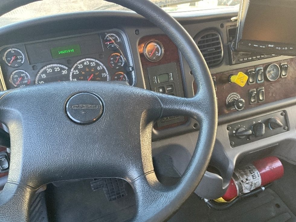 Medium Duty Box Truck-Light and Medium Duty Trucks-Freightliner-2019-M2-Norton-MA-146,293\n\t\tmiles-$ 58,000 - Image 18