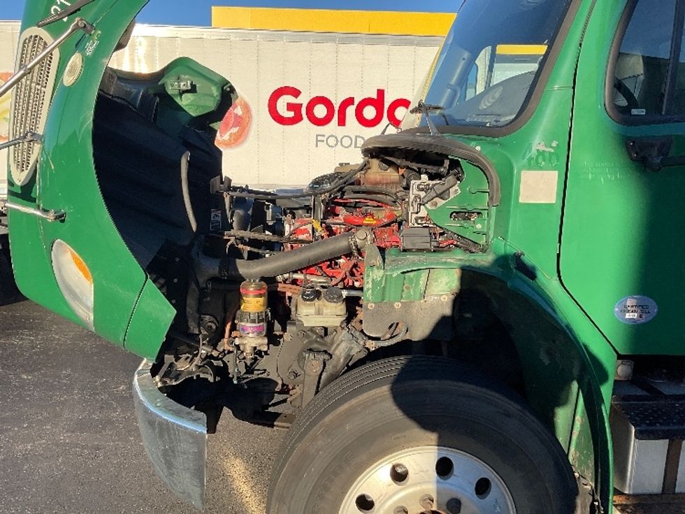 Medium Duty Box Truck-Light and Medium Duty Trucks-Freightliner-2019-M2-Norton-MA-146,293\n\t\tmiles-$ 58,000 - Image 24