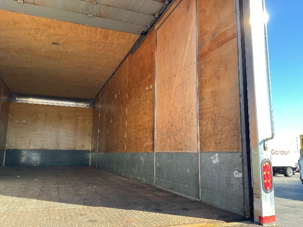 Medium Duty Box Truck-Light and Medium Duty Trucks-Freightliner-2019-M2-Norton-MA-149,369\n\t\tmiles-$ 57,750 - Image 12
