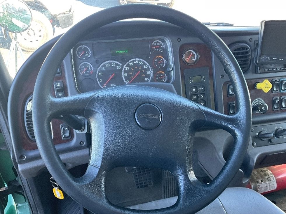 Medium Duty Box Truck-Light and Medium Duty Trucks-Freightliner-2019-M2-Norton-MA-149,369\n\t\tmiles-$ 57,750 - Image 18