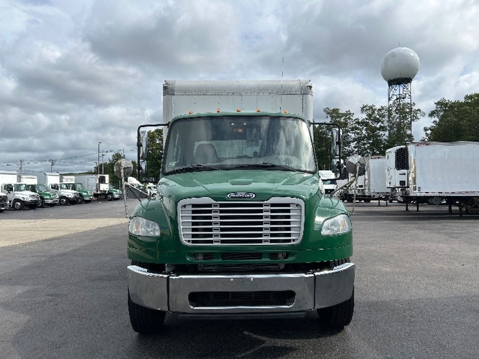 2019 Freightliner M2 106 Medium Duty photo 2