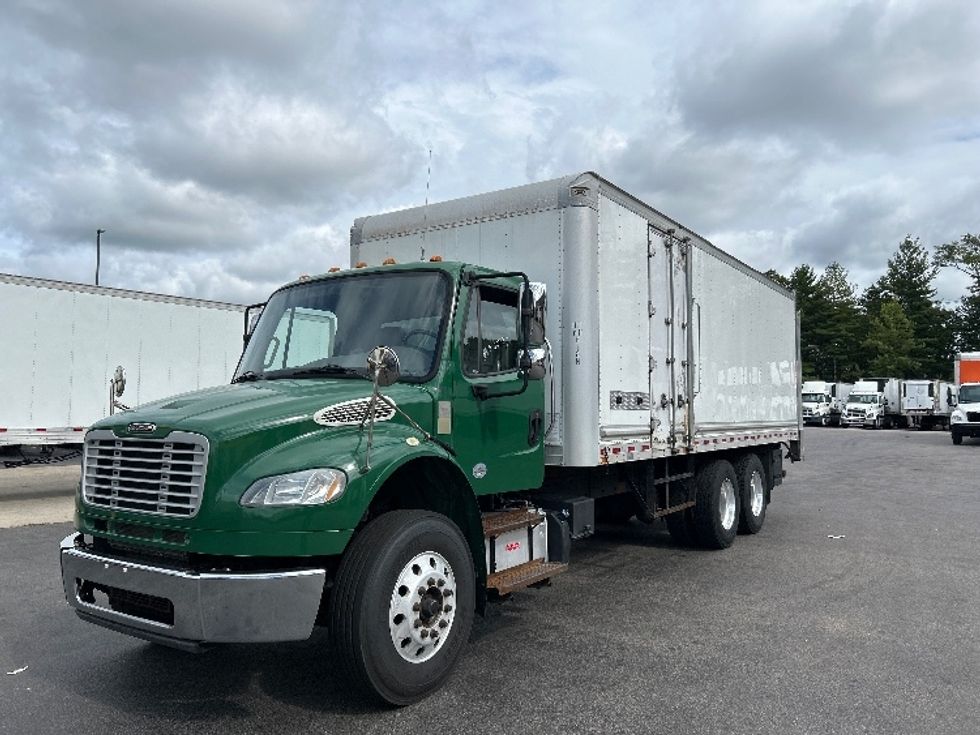 2019 Freightliner M2 106 Medium Duty photo 3