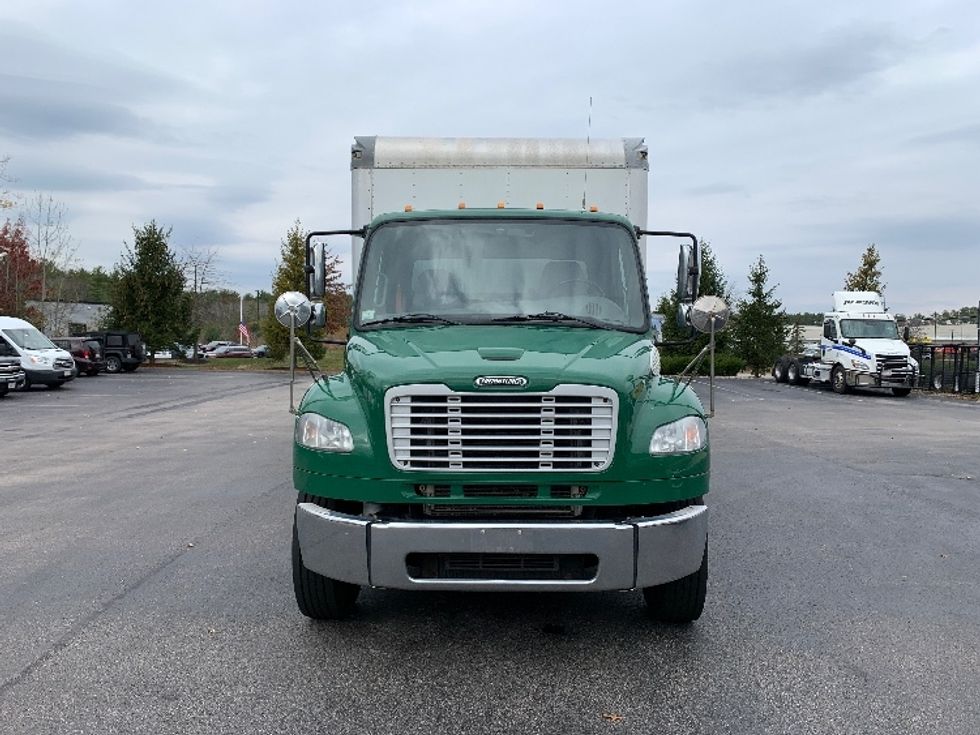 2019 Freightliner M2 106 Medium Duty photo 2