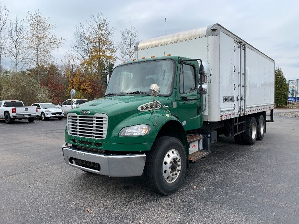 2019 Freightliner M2 106 Medium Duty photo 3