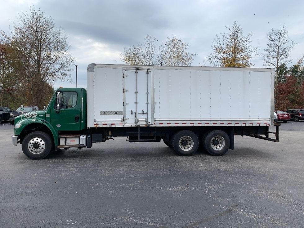 2019 Freightliner M2 106 Medium Duty photo 4