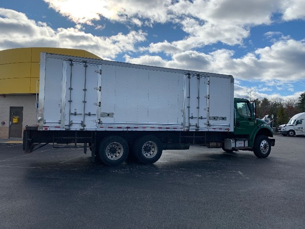 Medium Duty Box Truck-Light and Medium Duty Trucks-Freightliner-2019-M2-Norton-MA-154,127\n\t\tmiles-$ 57,000 - Image 15
