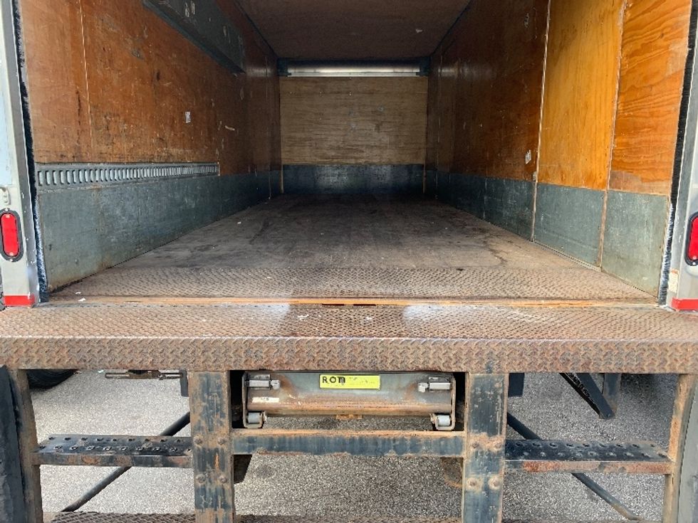 Medium Duty Box Truck-Light and Medium Duty Trucks-Freightliner-2019-M2-Norton-MA-154,127\n\t\tmiles-$ 57,000 - Image 9