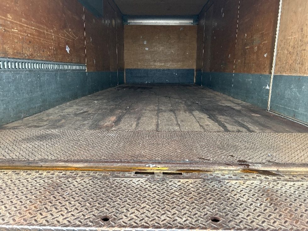 Medium Duty Box Truck-Light and Medium Duty Trucks-Freightliner-2019-M2-Norton-MA-154,280\n\t\tmiles-$ 56,000 - Image 10