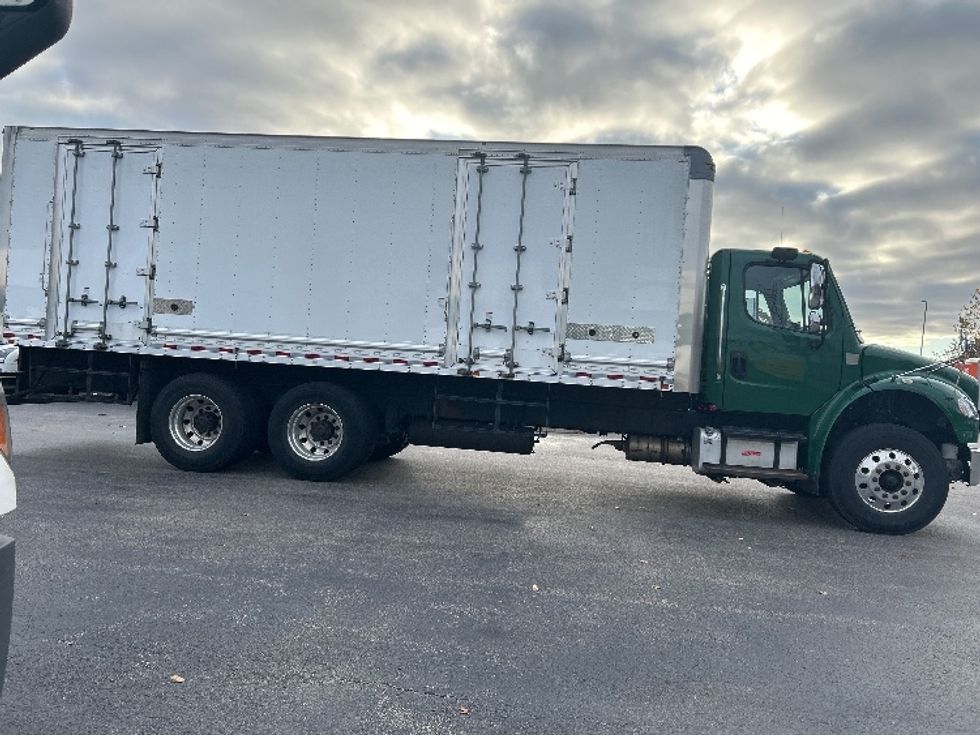 Medium Duty Box Truck-Light and Medium Duty Trucks-Freightliner-2019-M2-Norton-MA-154,280\n\t\tmiles-$ 56,000 - Image 15
