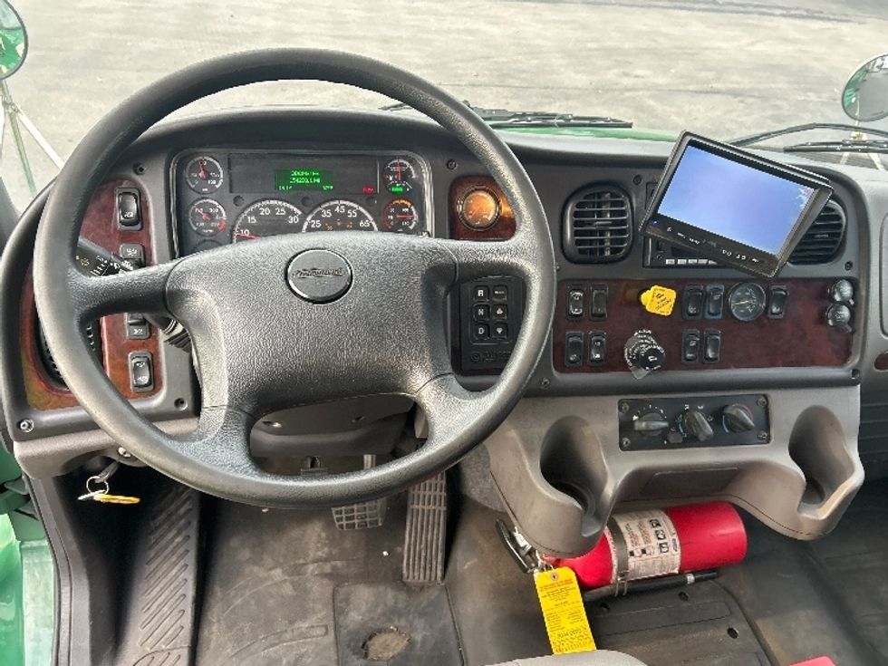 Medium Duty Box Truck-Light and Medium Duty Trucks-Freightliner-2019-M2-Norton-MA-154,280\n\t\tmiles-$ 56,000 - Image 18