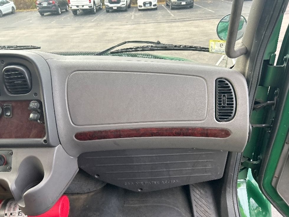 Medium Duty Box Truck-Light and Medium Duty Trucks-Freightliner-2019-M2-Norton-MA-154,280\n\t\tmiles-$ 56,000 - Image 21