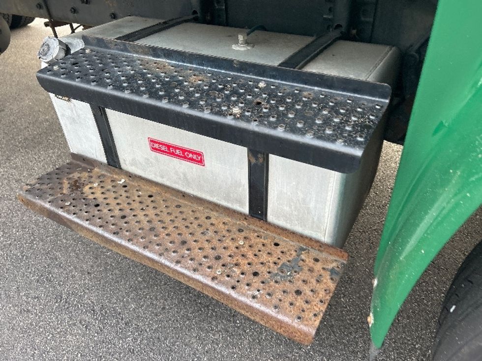 Medium Duty Box Truck-Light and Medium Duty Trucks-Freightliner-2019-M2-Norton-MA-154,280\n\t\tmiles-$ 56,000 - Image 29