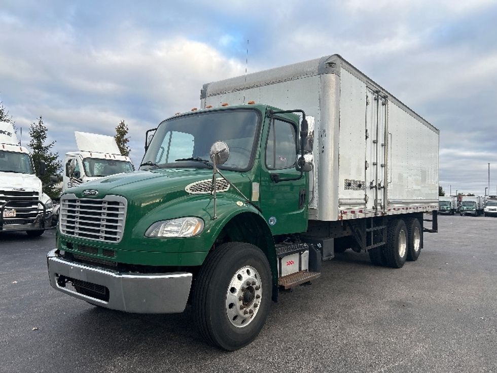 Medium Duty Box Truck-Light and Medium Duty Trucks-Freightliner-2019-M2-Norton-MA-154,280\n\t\tmiles-$ 56,000 - Image 3