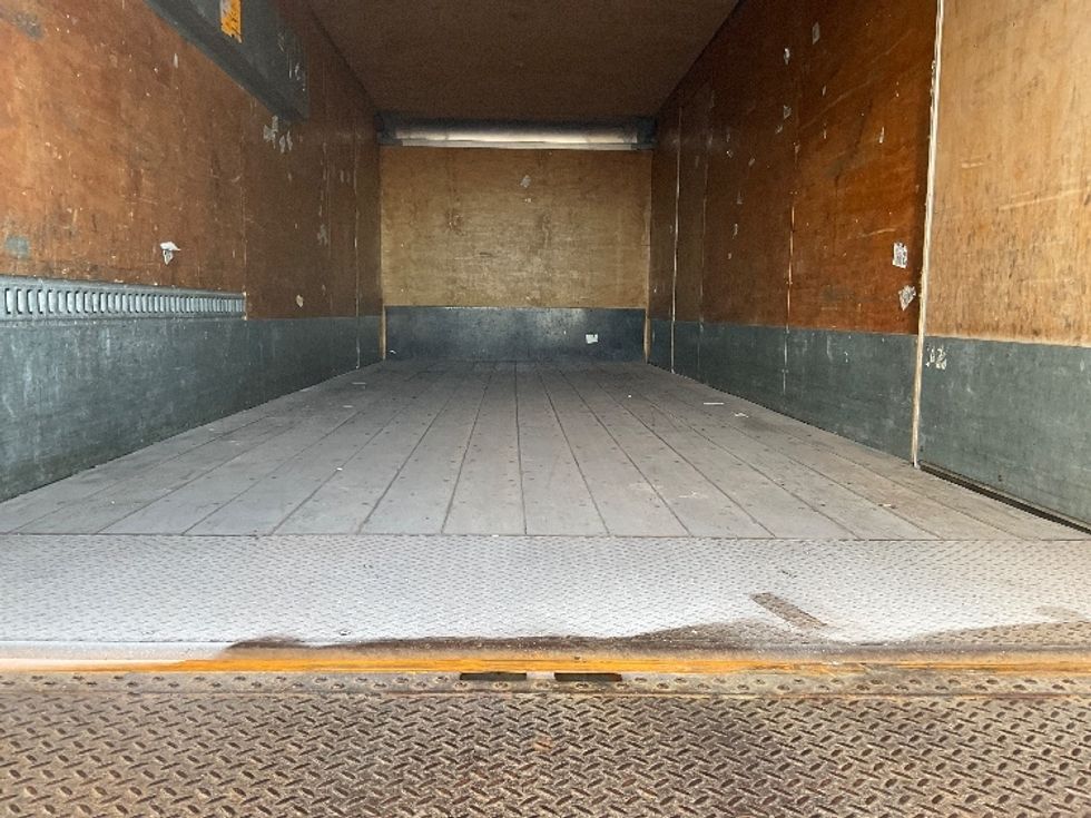 Medium Duty Box Truck-Light and Medium Duty Trucks-Freightliner-2019-M2-Norton-MA-154,320\n\t\tmiles-$ 57,000 - Image 10