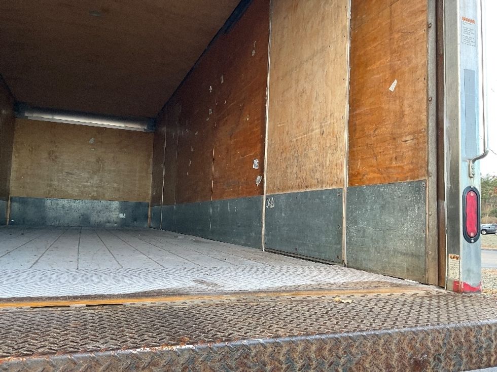 Medium Duty Box Truck-Light and Medium Duty Trucks-Freightliner-2019-M2-Norton-MA-154,320\n\t\tmiles-$ 57,000 - Image 12