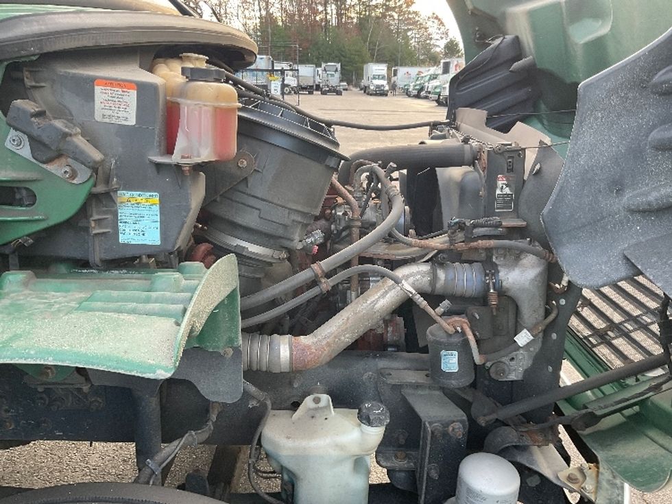 Medium Duty Box Truck-Light and Medium Duty Trucks-Freightliner-2019-M2-Norton-MA-154,320\n\t\tmiles-$ 57,000 - Image 23