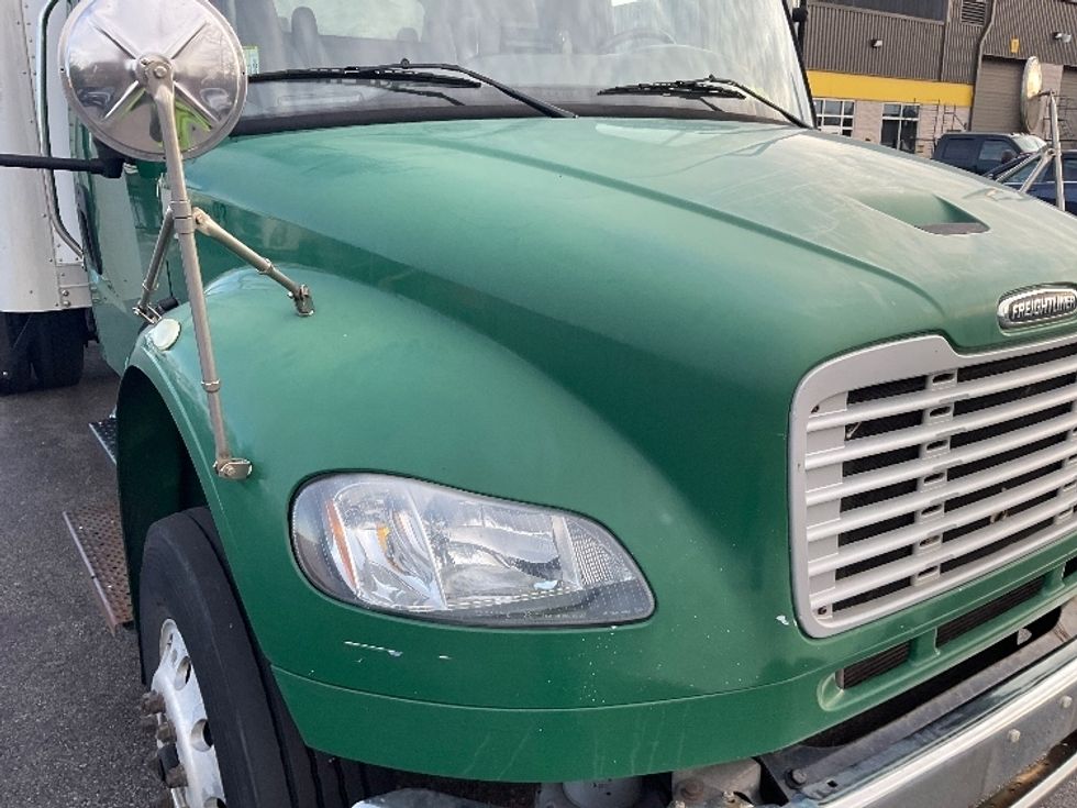 Medium Duty Box Truck-Light and Medium Duty Trucks-Freightliner-2019-M2-Norton-MA-154,320\n\t\tmiles-$ 57,000 - Image 27