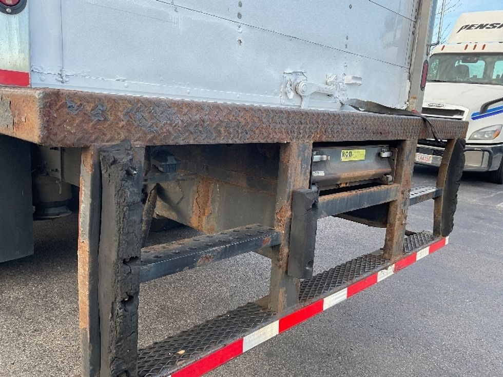 Medium Duty Box Truck-Light and Medium Duty Trucks-Freightliner-2019-M2-Norton-MA-154,320\n\t\tmiles-$ 57,000 - Image 29