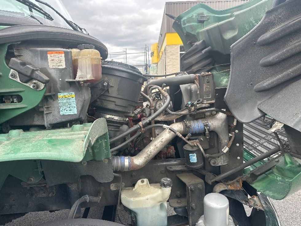 Medium Duty Box Truck-Light and Medium Duty Trucks-Freightliner-2019-M2-Norton-MA-154,460\n\t\tmiles-$ 57,000 - Image 19