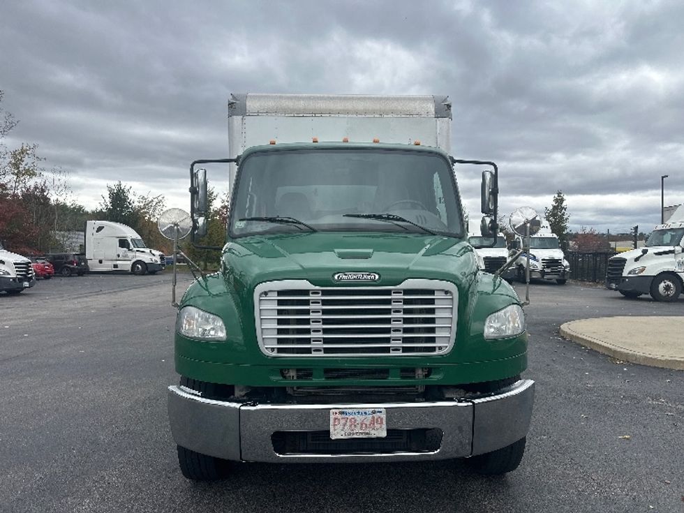 Medium Duty Box Truck-Light and Medium Duty Trucks-Freightliner-2019-M2-Norton-MA-154,460\n\t\tmiles-$ 57,000 - Image 2