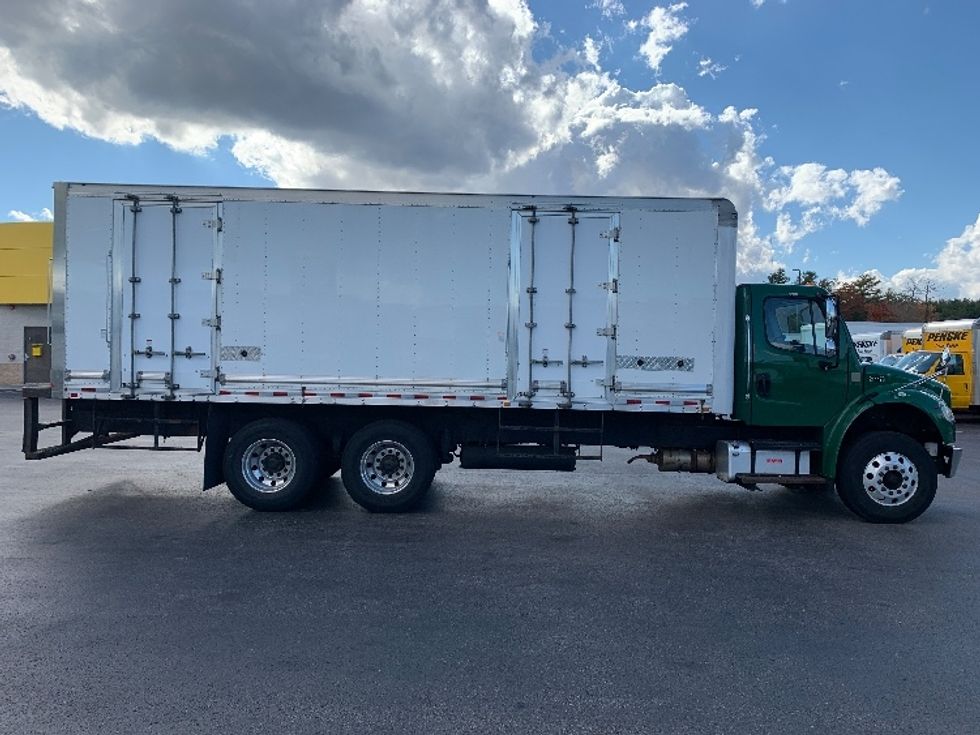 Medium Duty Box Truck-Light and Medium Duty Trucks-Freightliner-2019-M2-Norton-MA-154,608\n\t\tmiles-$ 57,000 - Image 14
