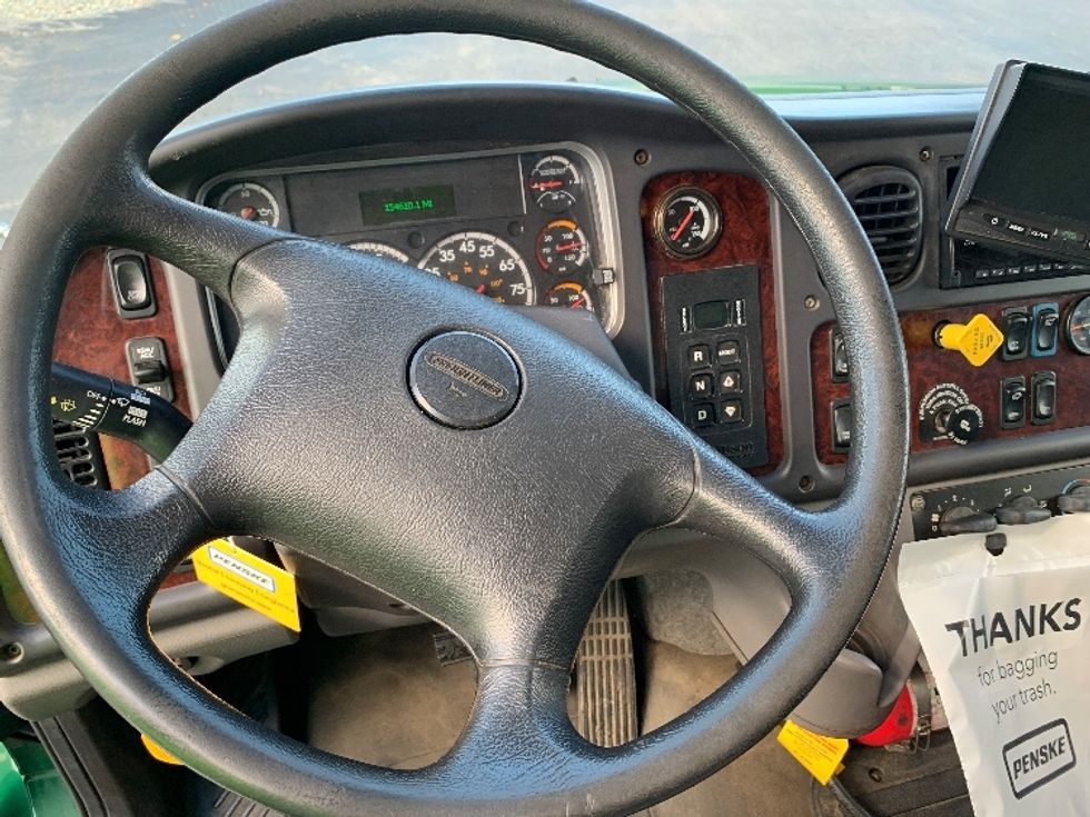 Medium Duty Box Truck-Light and Medium Duty Trucks-Freightliner-2019-M2-Norton-MA-154,608\n\t\tmiles-$ 57,000 - Image 17