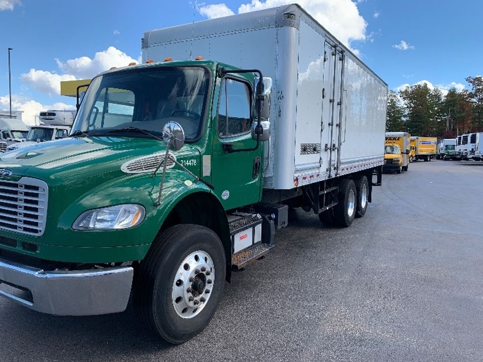 Medium Duty Box Truck-Light and Medium Duty Trucks-Freightliner-2019-M2-Norton-MA-154,608\n\t\tmiles-$ 57,000 - Image 3