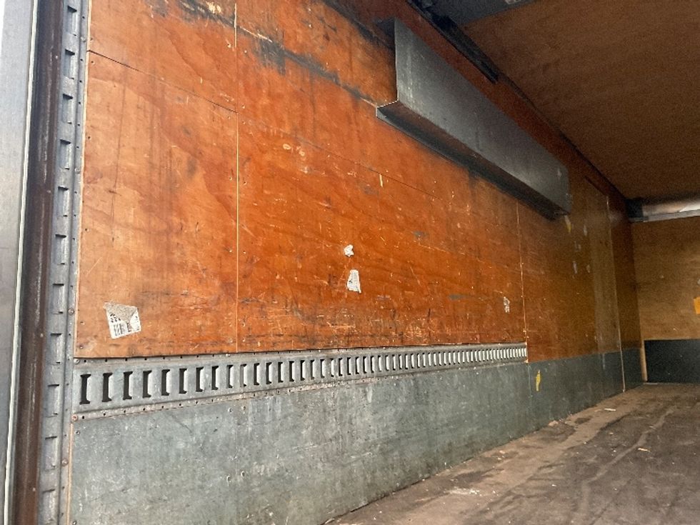 Medium Duty Box Truck-Light and Medium Duty Trucks-Freightliner-2019-M2-Norton-MA-154,618\n\t\tmiles-$ 57,000 - Image 10