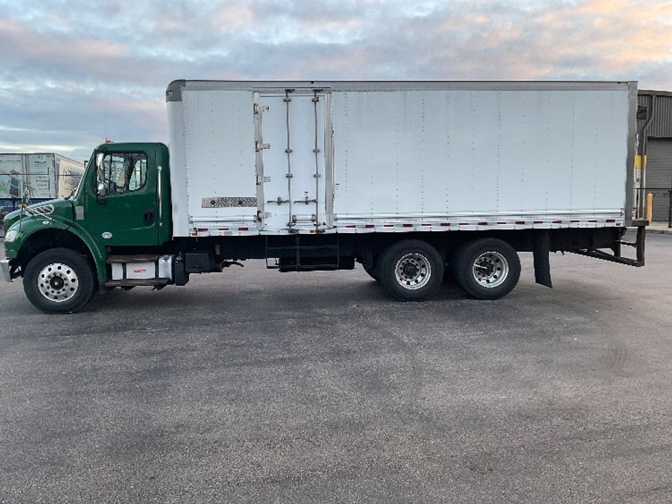 Medium Duty Box Truck-Light and Medium Duty Trucks-Freightliner-2019-M2-Norton-MA-154,618\n\t\tmiles-$ 57,000 - Image 4