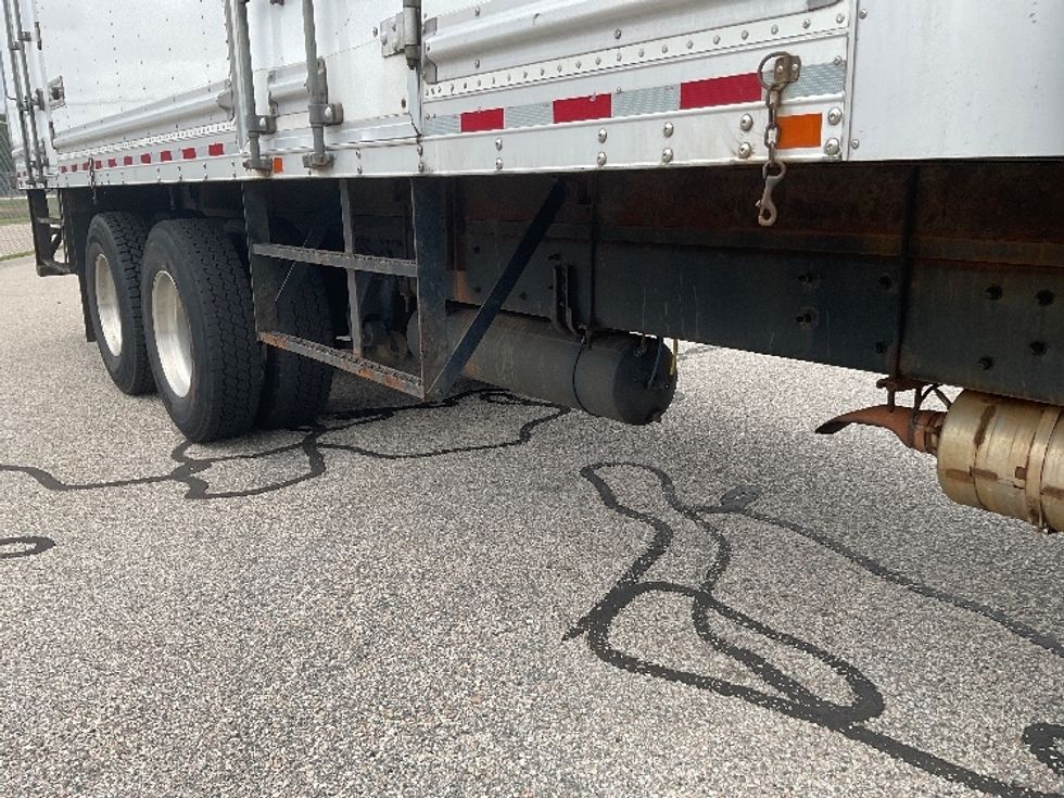 Medium Duty Box Truck-Light and Medium Duty Trucks-Freightliner-2019-M2-Norton-MA-154,766\n\t\tmiles-$ 57,000 - Image 13