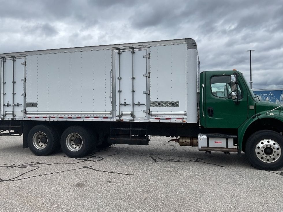 Medium Duty Box Truck-Light and Medium Duty Trucks-Freightliner-2019-M2-Norton-MA-154,766\n\t\tmiles-$ 57,000 - Image 14