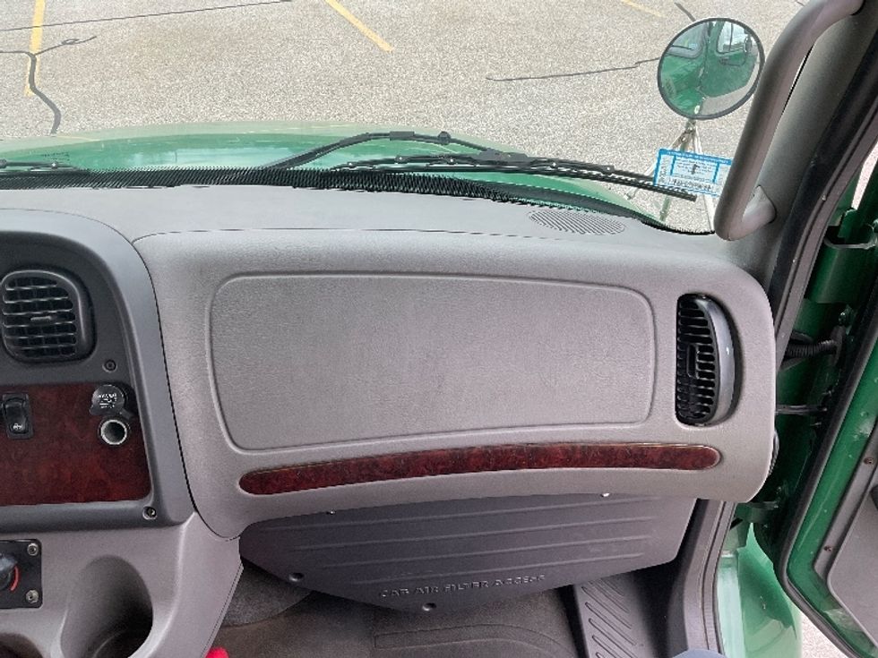 Medium Duty Box Truck-Light and Medium Duty Trucks-Freightliner-2019-M2-Norton-MA-154,766\n\t\tmiles-$ 57,000 - Image 20